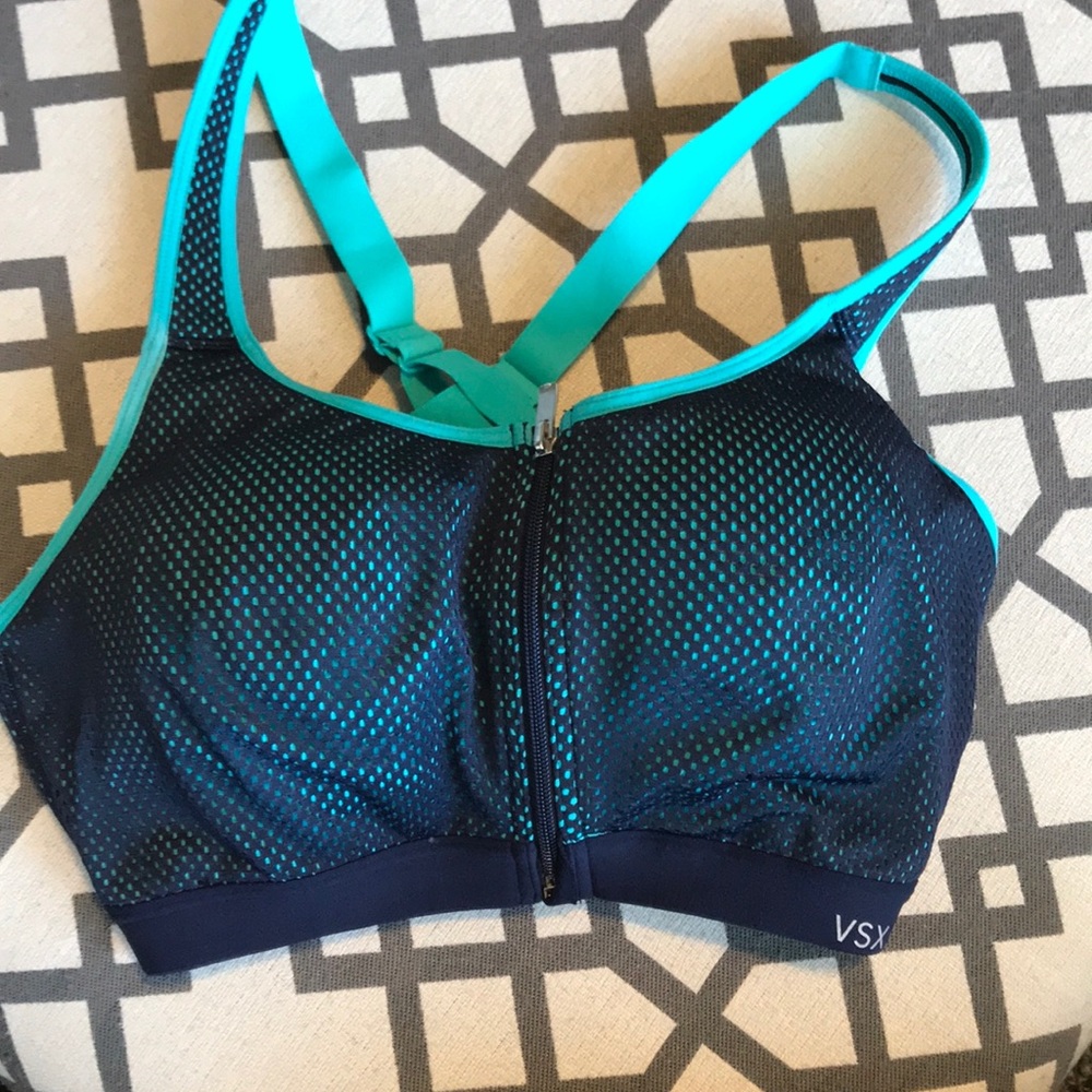 VSX Victoria’s Secret Knockout sports bra 32DD